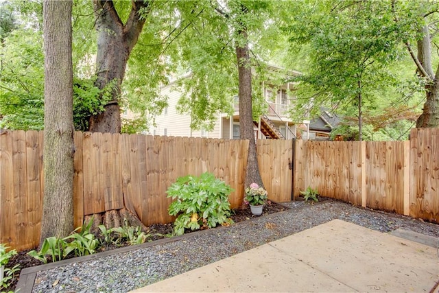151 Savannah St SE, Atlanta, GA 30316 - fenced backyard with a patio area