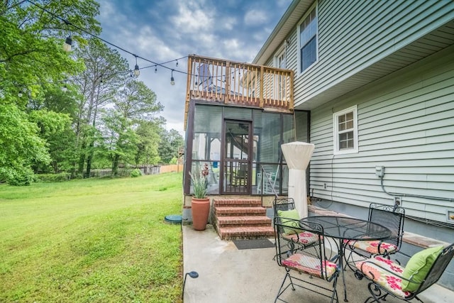 view of patio featuring outdoor dining area