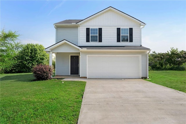 222 Parkland Way, Chatsworth, GA 30705 - traditional-style house featuring a front yard, an attached garage, driveway, and a porch
