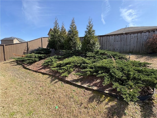 view of yard featuring fence