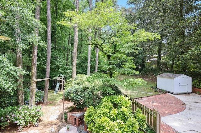 2800 Mornington Dr NW, Atlanta, GA 30327 - view of yard featuring a storage shed
