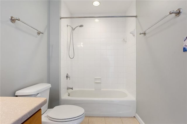 115 W Peachtree Pl NW Unit 602, Atlanta, GA 30313 - bathroom featuring tile patterned floors, vanity, toilet, washtub / shower combination, and recessed lighting