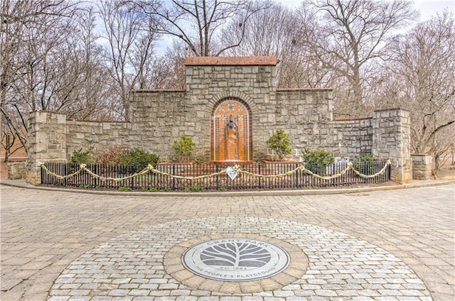 view of front of house with stone siding