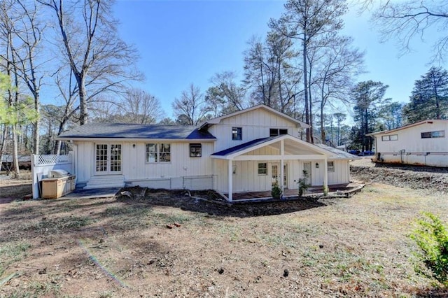 view of front of house featuring covered porch