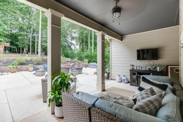 view of terrace with outdoor lounge area