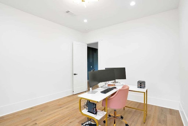 1598 Athens Ave, Atlanta, GA 30310 - home office with light wood-style flooring, baseboards, and recessed lighting