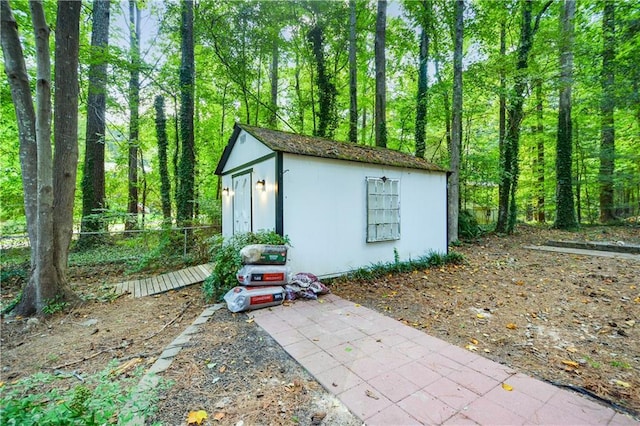 view of outbuilding