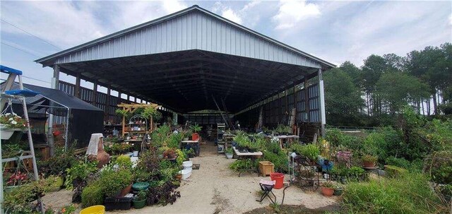 2268 Horse Farm Rd, Dewy Rose, GA 30634 - exterior space featuring a detached carport