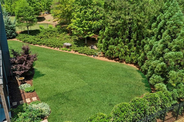 1393 Kings Park Dr NW, Kennesaw, GA 30152 - view of yard