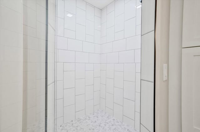 1950 Stethem Fry, Alpharetta, GA 30022 - full bathroom with tiled shower