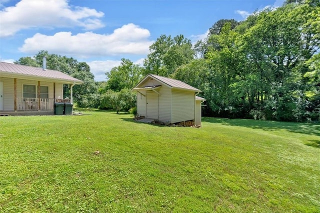 10 Shadow Ln, Cartersville, GA 30120 - view of green lawn featuring an outdoor structure