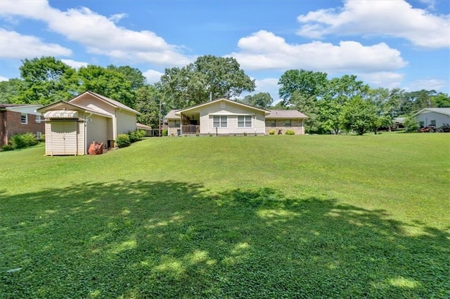 10 Shadow Ln, Cartersville, GA 30120 - view of grassy yard featuring an outdoor structure