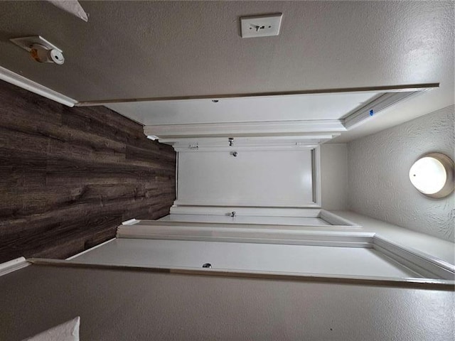 6301 Creekford Dr, Lithonia, GA 30058 - hall with a textured wall