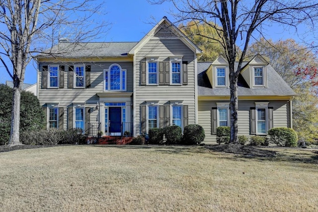 view of front of house featuring a front yard