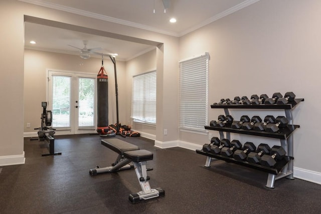 workout area with ceiling fan, ornamental molding, recessed lighting, and baseboards