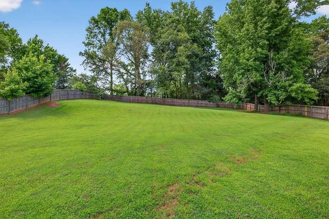563 Bailey Dr, Jefferson, GA 30549 - fenced backyard featuring view of scattered trees