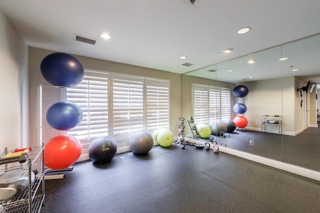 50 Biscayne Dr Unit 2106, Atlanta, GA 30309 - workout room featuring recessed lighting