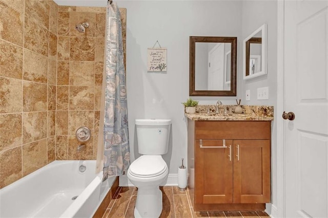 200 Renaissance Pkwy NE Unit 304, Atlanta, GA 30308 - bathroom with baseboards, toilet, vanity, and shower / bathtub combination with curtain