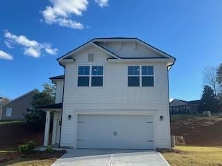 view of front property featuring a garage