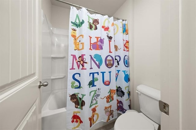372 Garnet Dr, Acworth, GA 30101 - bathroom featuring toilet and shower / bath combo
