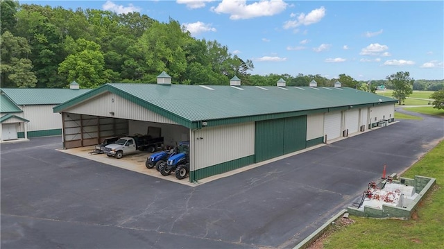 14501 Woolsey Rd, Hampton, GA 30228 - view of garage