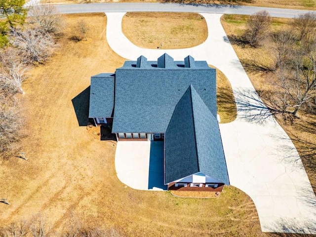 aerial view of property and surrounding area