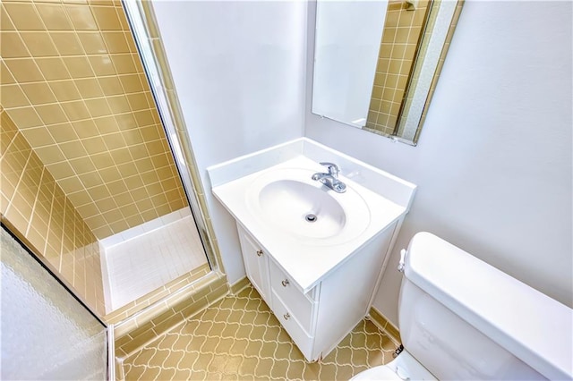 4581 Newcastle Cir, Lithonia, GA 30038 - full bathroom featuring a shower stall and vanity