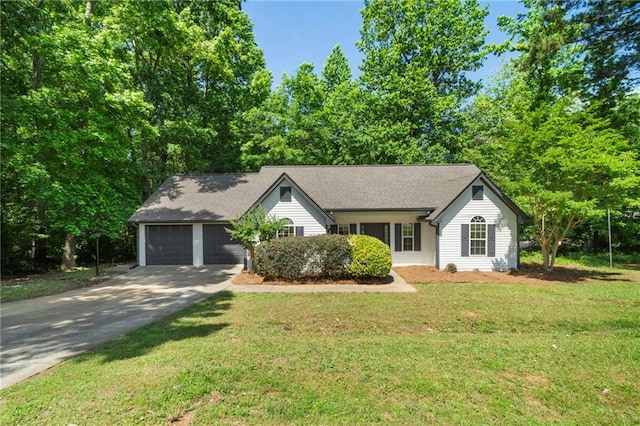 545 Willow Creek Dr, Temple, GA 30179 - single story home featuring a front yard, driveway, and an attached garage