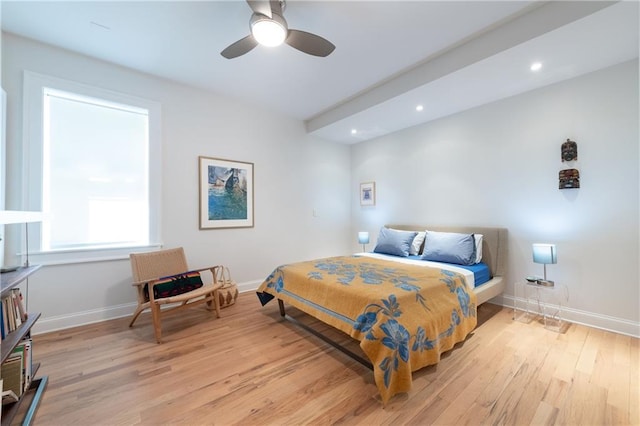 bedroom with recessed lighting, baseboards, light wood-style flooring, and a ceiling fan