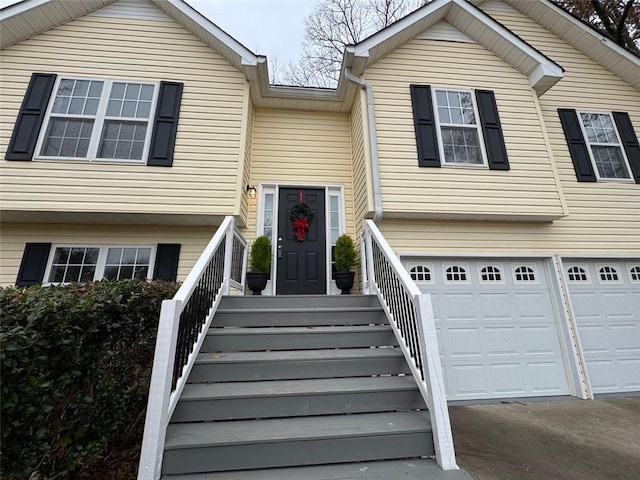 view of front of home featuring a garage