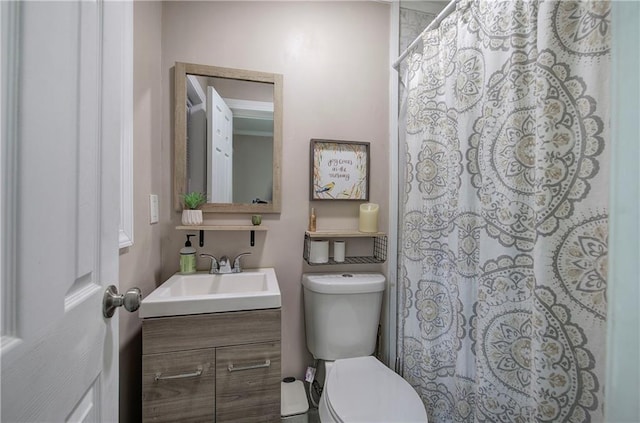 214 Iron St NW, Rome, GA 30165 - full bathroom with vanity, toilet, and curtained shower