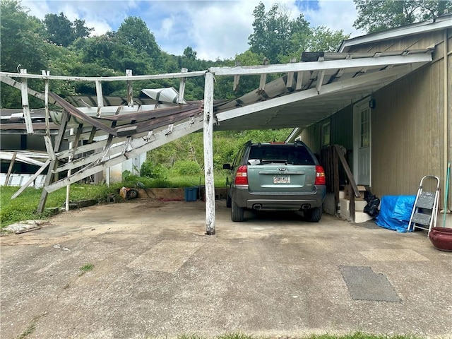 2115 Kings Rd, Dalton, GA 30720 - view of vehicle parking with an attached carport and driveway