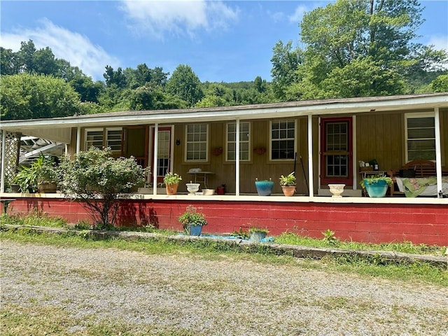 2115 Kings Rd, Dalton, GA 30720 - view of side of home
