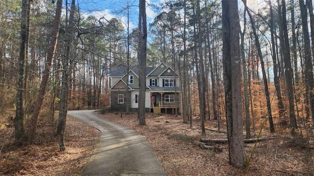 view of front of property