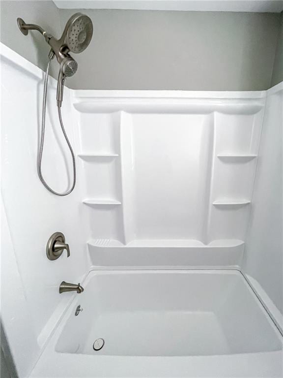 full bathroom with bathtub / shower combination