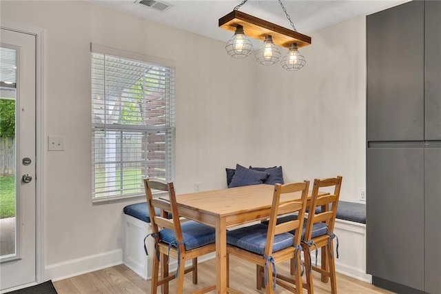 15 Echota Rd NE, Cartersville, GA 30121 - dining area featuring light wood-style flooring and healthy amount of natural light