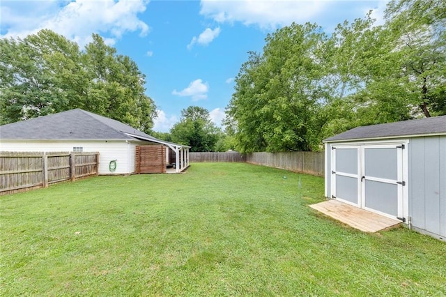 15 Echota Rd NE, Cartersville, GA 30121 - fenced backyard with a storage shed