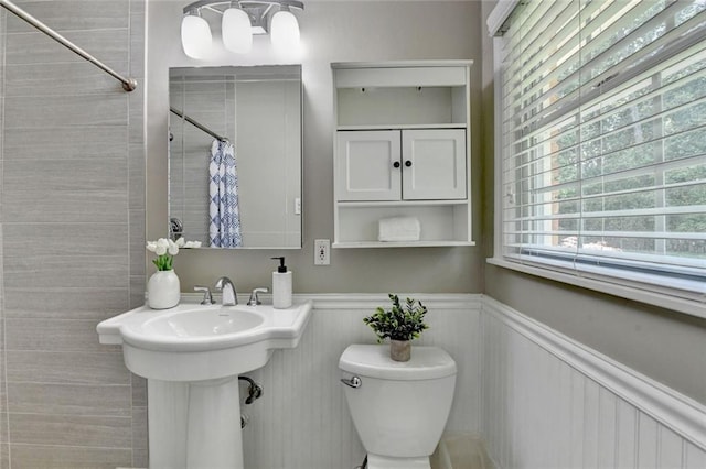 1744 Chateau Dr, Dunwoody, GA 30338