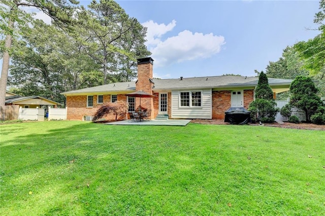 1744 Chateau Dr, Dunwoody, GA 30338