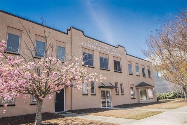 view of building exterior