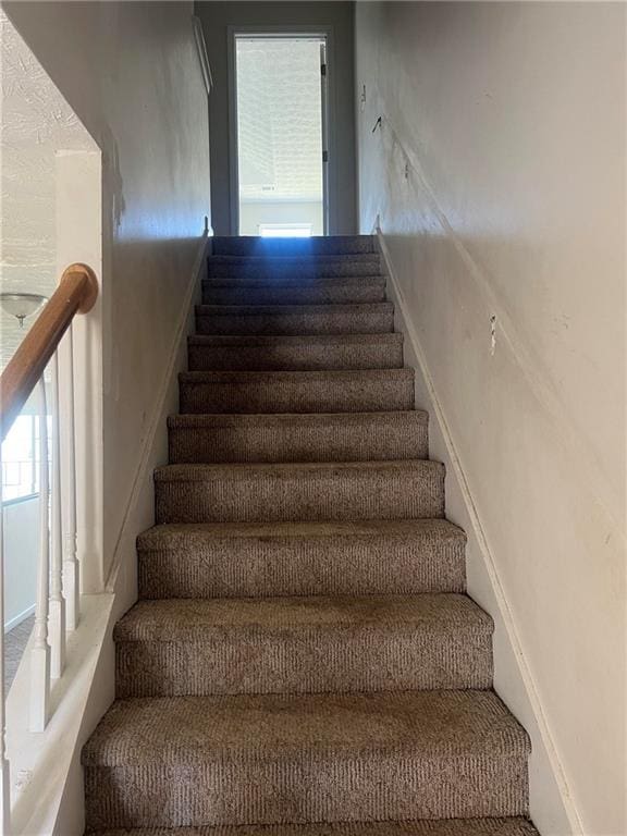 730 Georgetown Ln, Jonesboro, GA 30236 - view of stairs