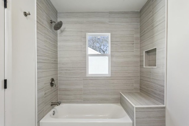 full bathroom with washtub / shower combination