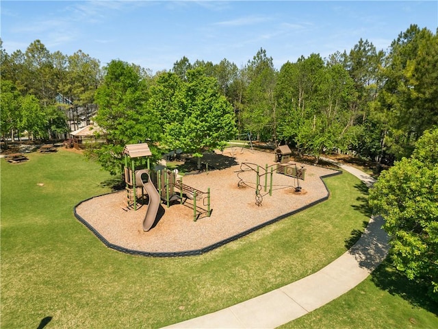 1560 Gilstrap Ln NW, Atlanta, GA 30318 - community play area with a yard