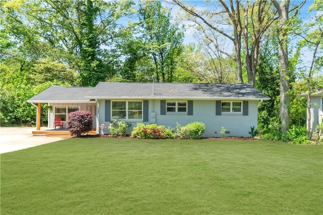 single story home featuring a front lawn and crawl space