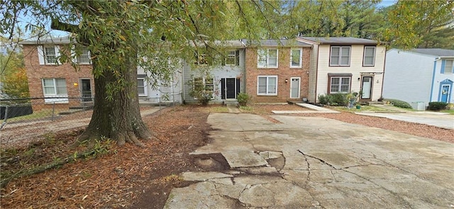 5595 Marbut Rd, Lithonia, GA 30058 - view of front facade