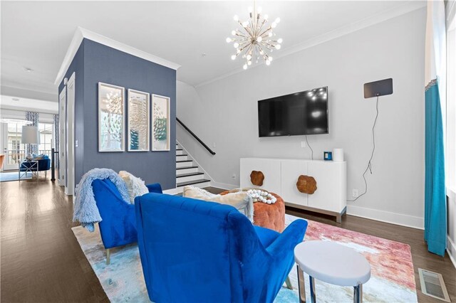 living area featuring baseboards, dark wood-style flooring, visible vents, and crown molding