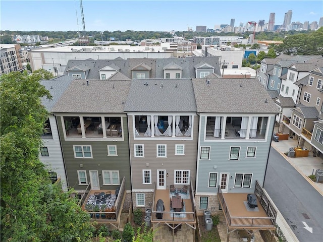 bird's eye view featuring a view of city