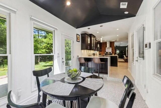 6878 Brandon Mill Rd, Sandy Springs, GA 30328