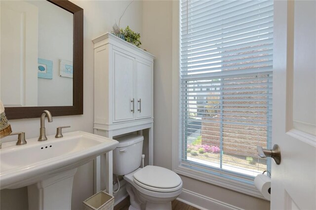 451 Burton Dr Unit 32, Alpharetta, GA 30009 - half bathroom with toilet and a sink