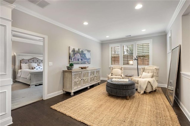 living area featuring ornamental molding, dark wood-style flooring, and baseboards